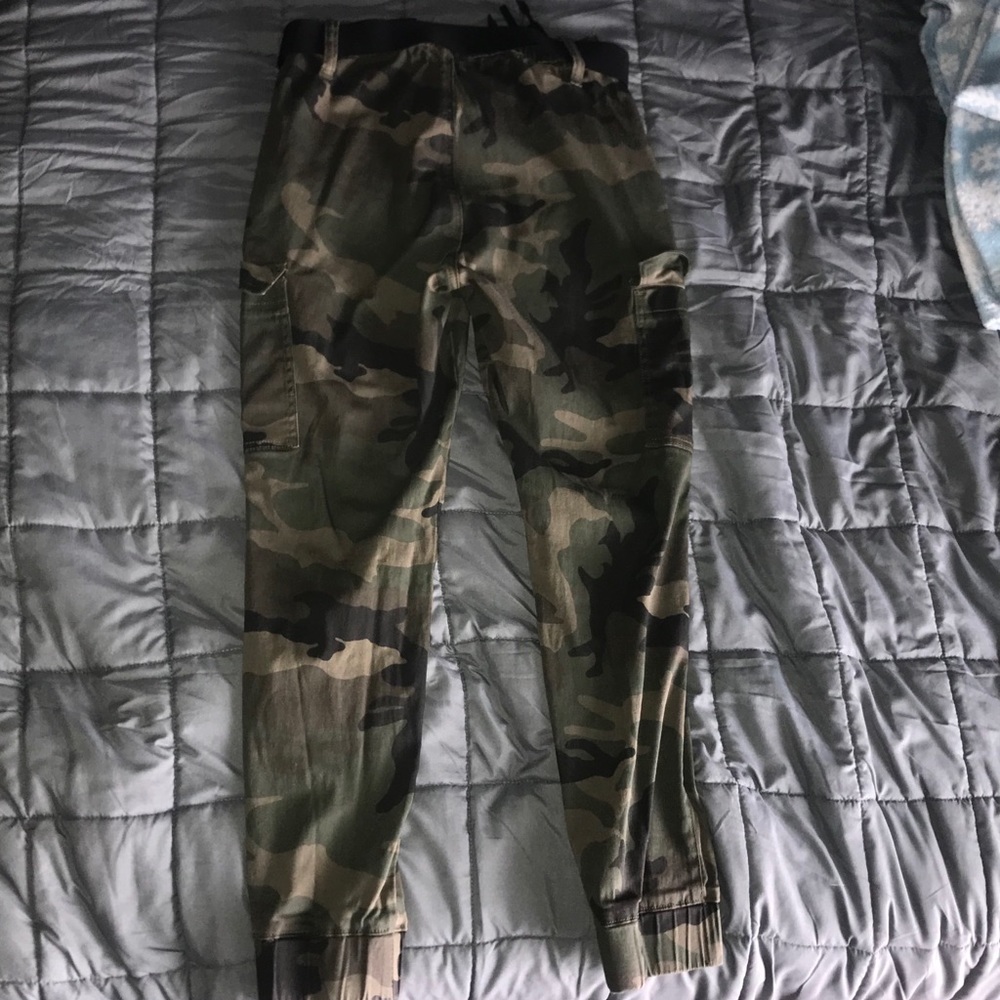 cargo pants